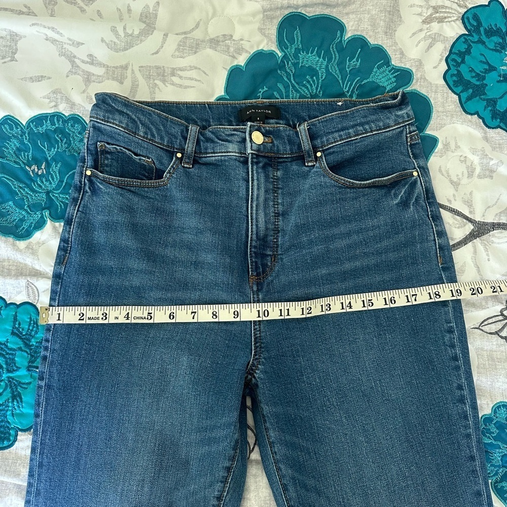 Ann Taylor Flare Jeans Women’s 8 Blue High Rise Pants - Picture 5 of 8